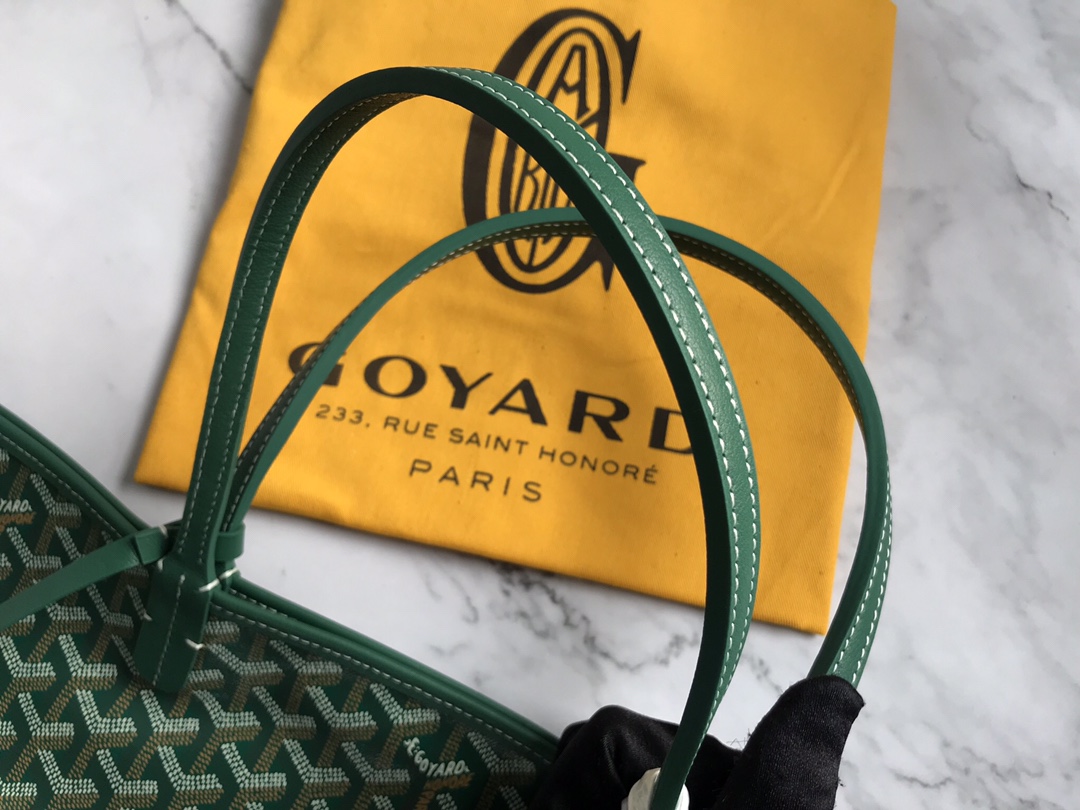 Anjou GM Reversible Tote Bag In Green